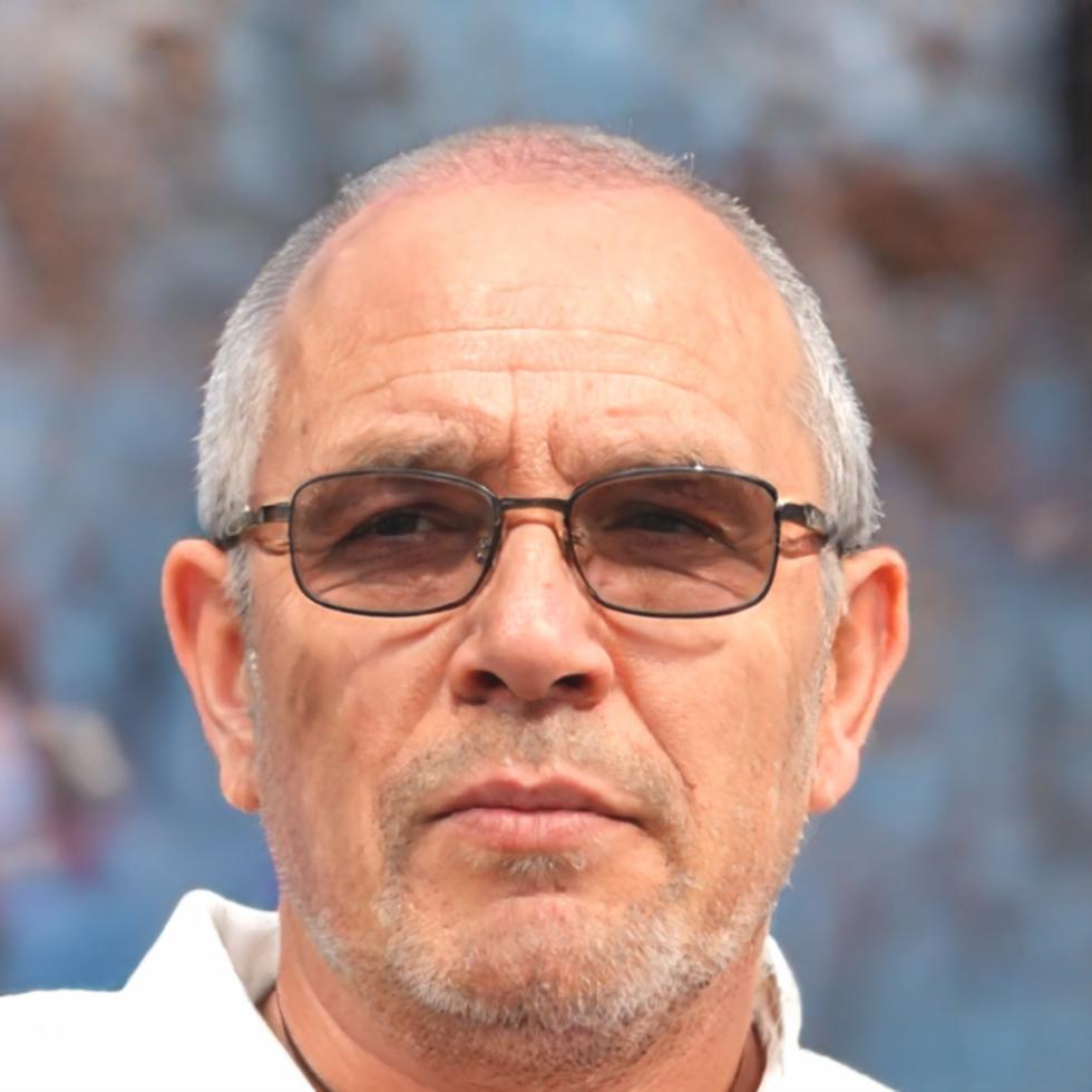 Investment education instructor